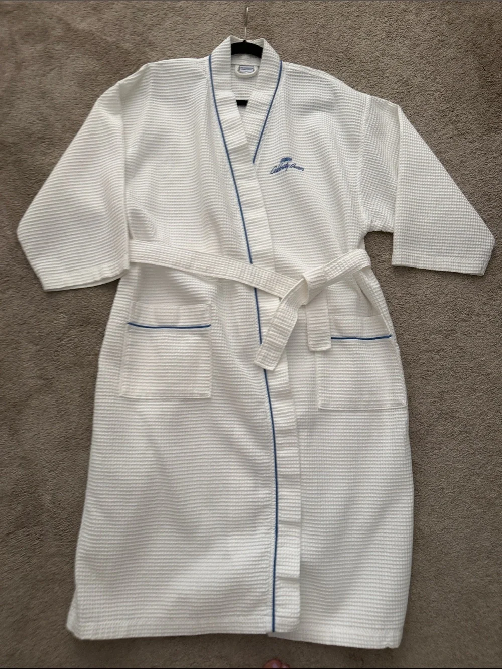 Celebrity Cuises White Waffle Bathrobe with Blue Trim NWOT